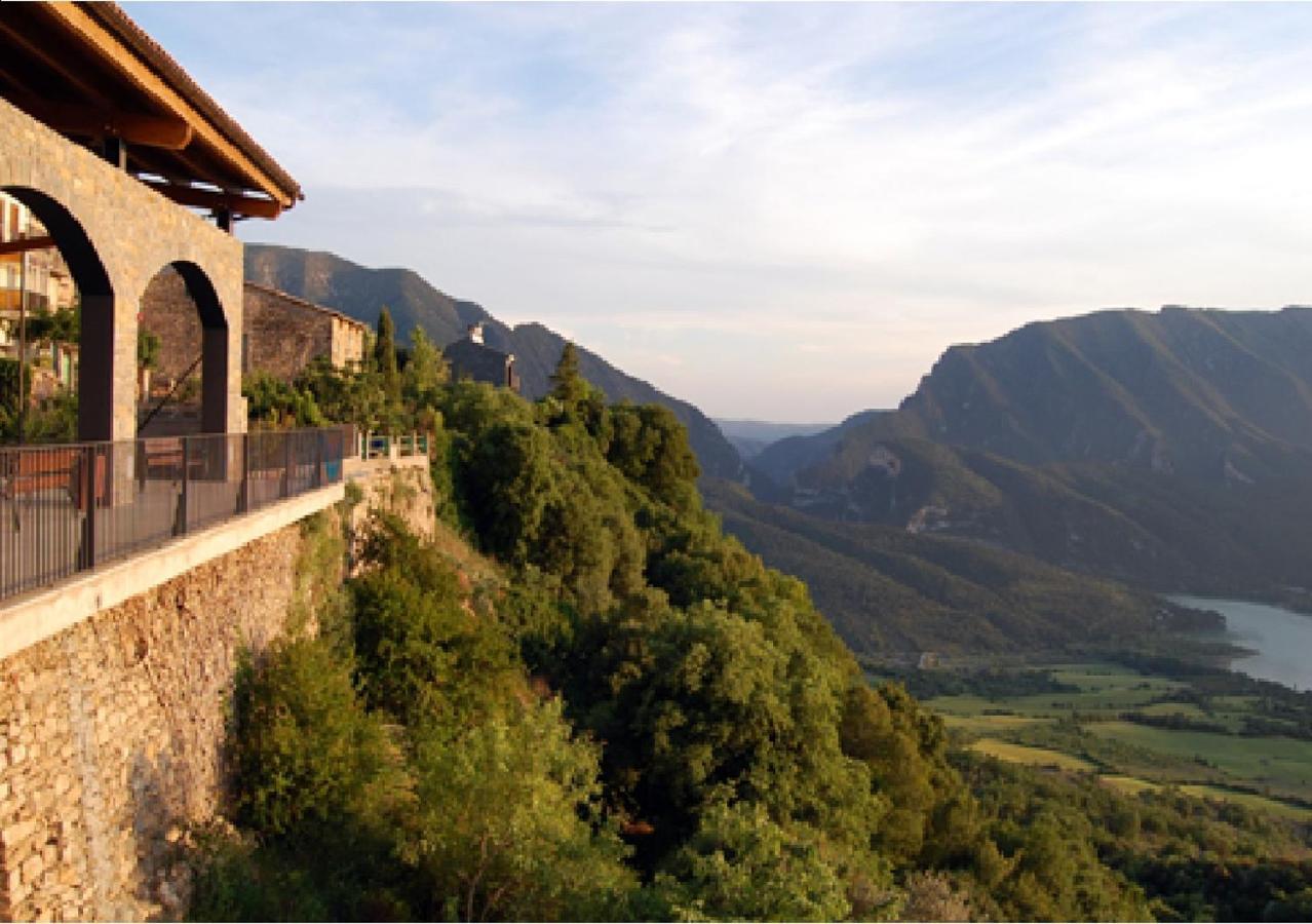 Hostal Centre Del Montsec Llimiana Luaran gambar
