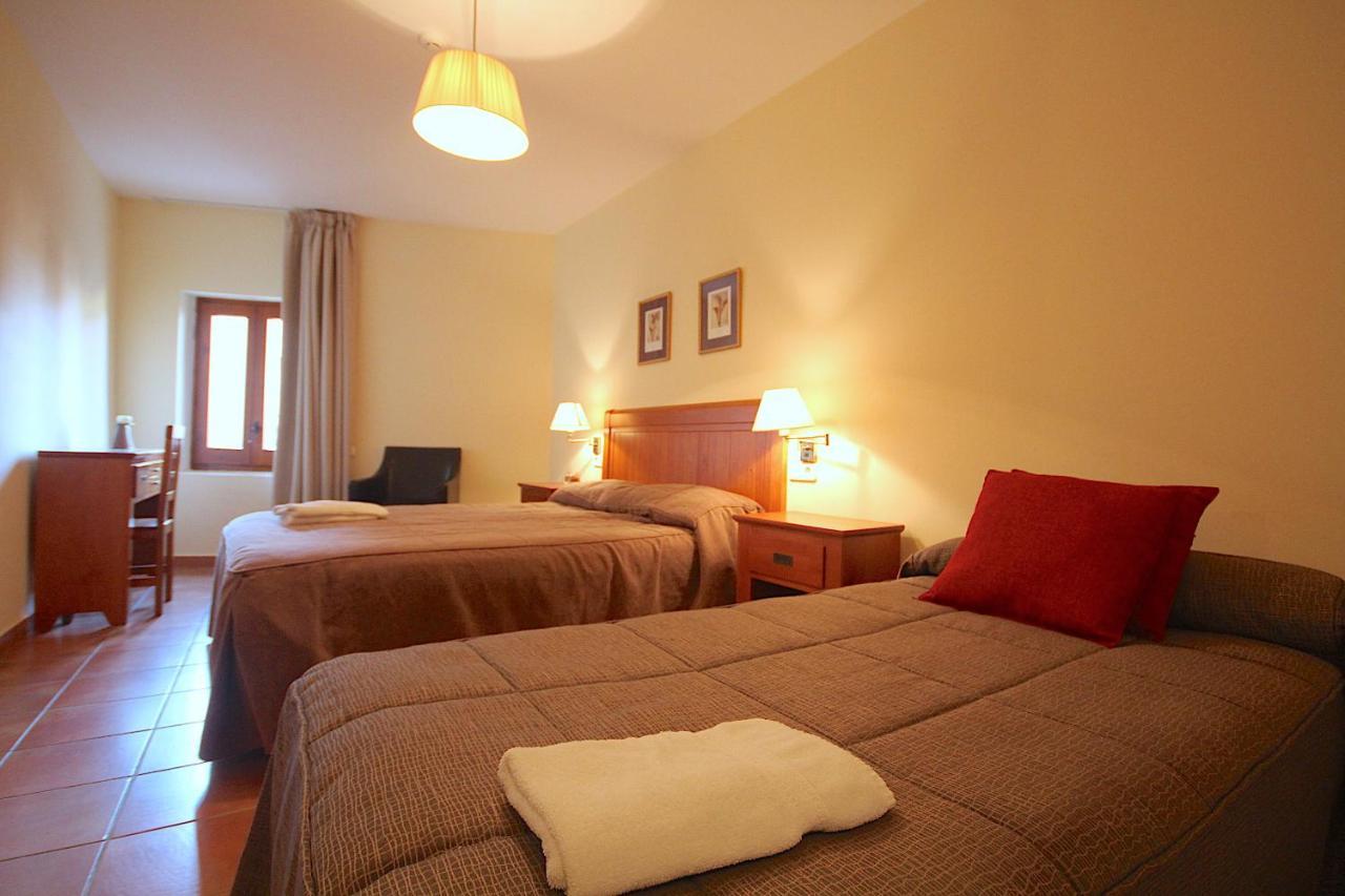 Hostal Centre Del Montsec Llimiana Luaran gambar