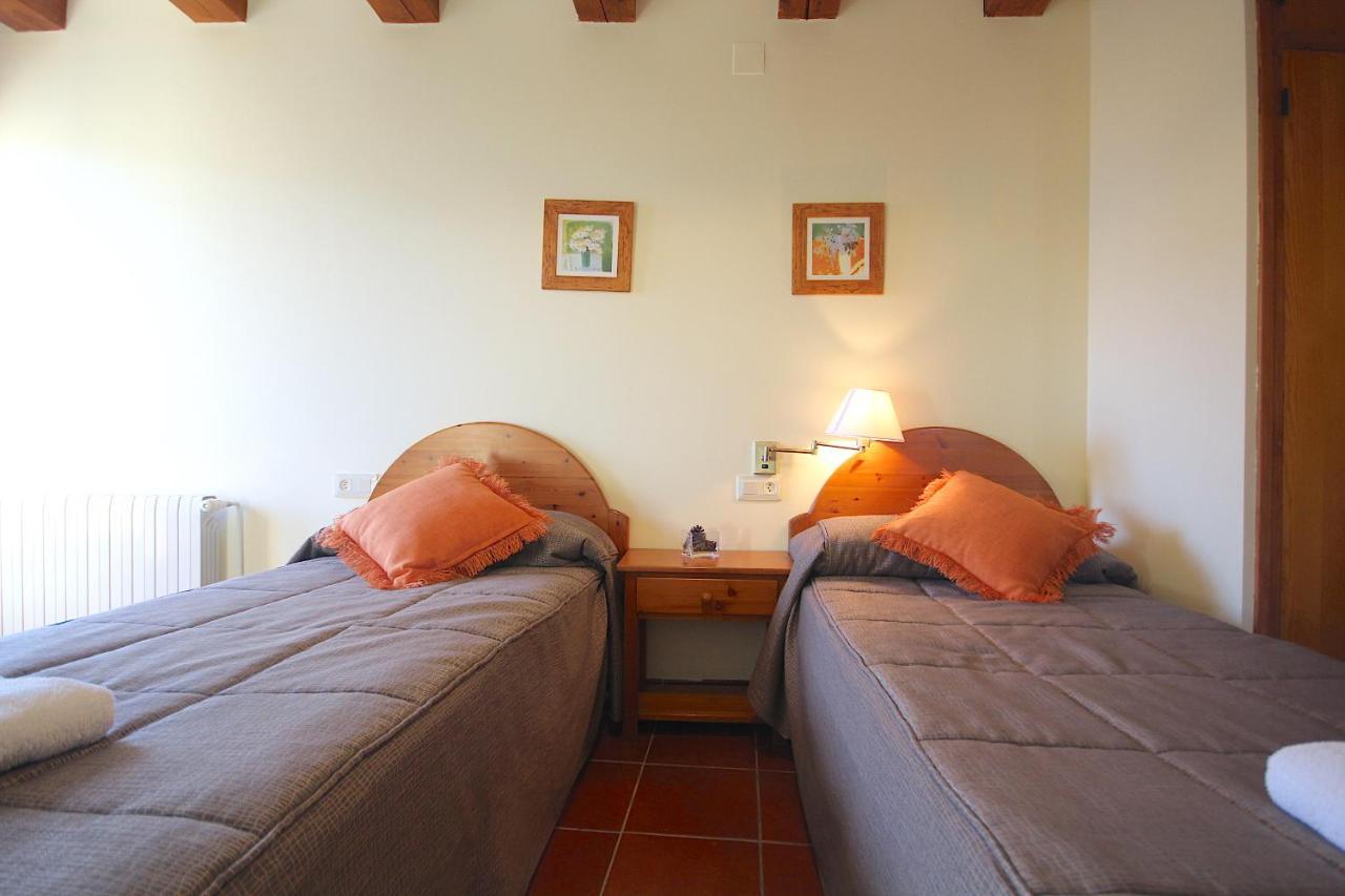Hostal Centre Del Montsec Llimiana Luaran gambar