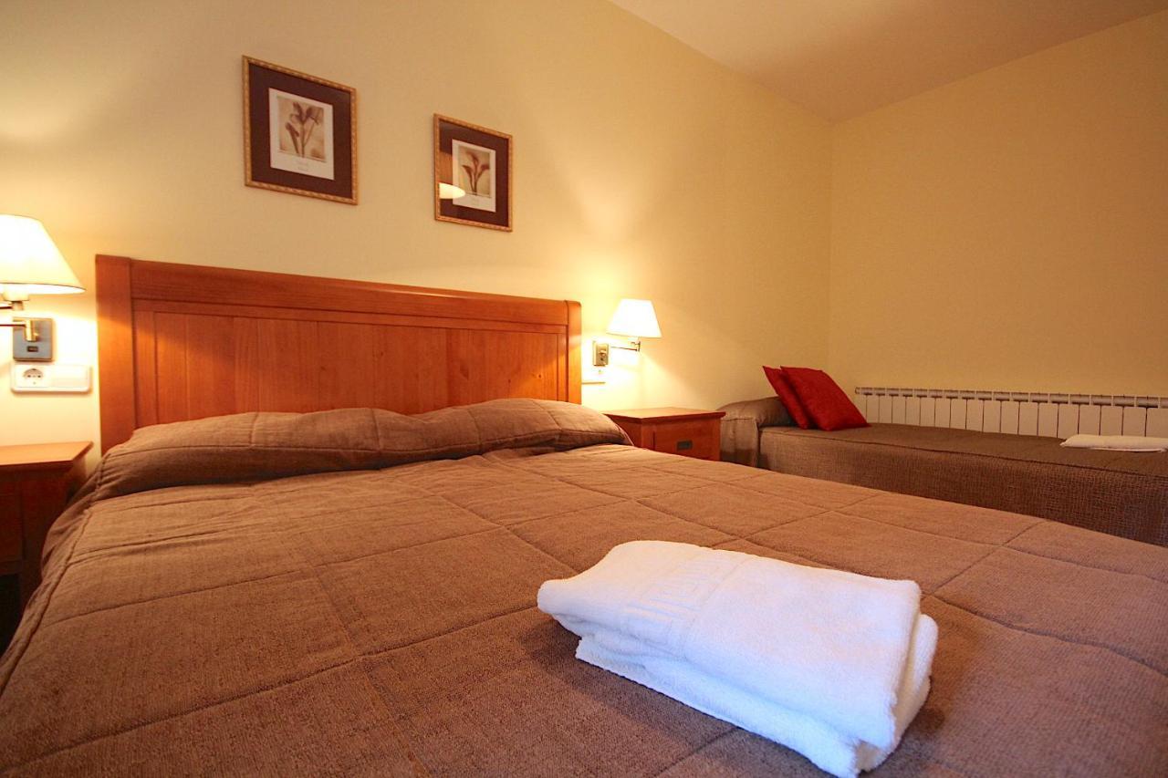 Hostal Centre Del Montsec Llimiana Luaran gambar