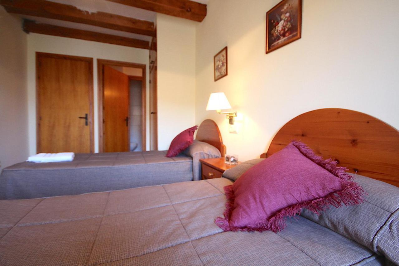 Hostal Centre Del Montsec Llimiana Luaran gambar