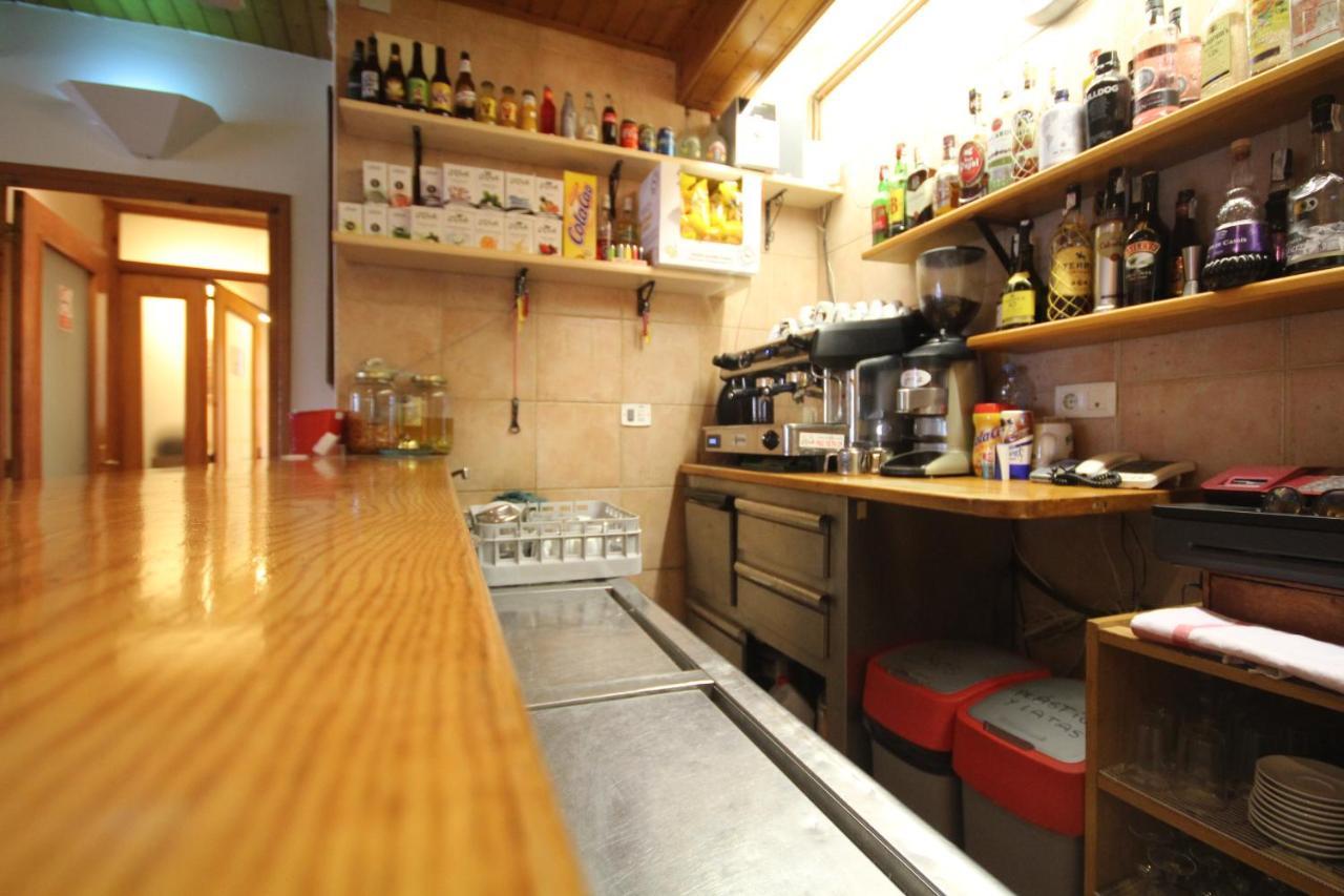 Hostal Centre Del Montsec Llimiana Luaran gambar