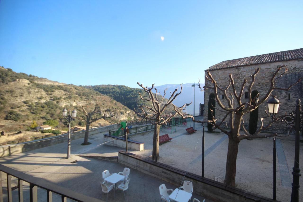 Hostal Centre Del Montsec Llimiana Luaran gambar