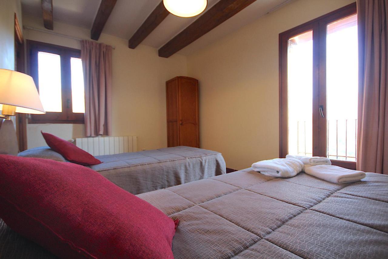 Hostal Centre Del Montsec Llimiana Luaran gambar