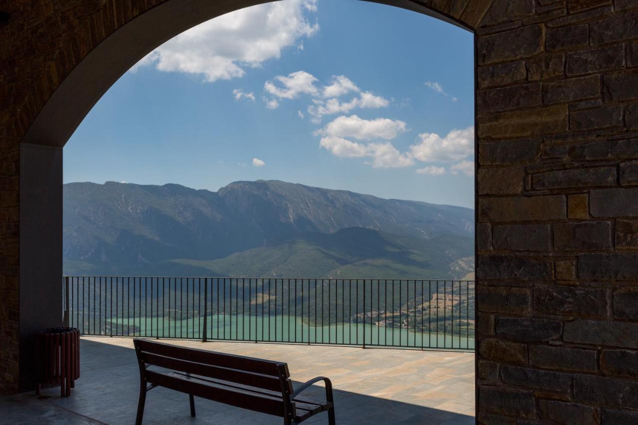 Hostal Centre Del Montsec Llimiana Luaran gambar